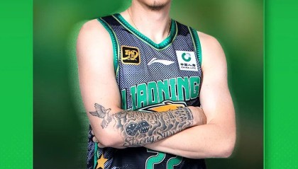 张镇麟正式永久转会至上海久事大鲨鱼俱乐部